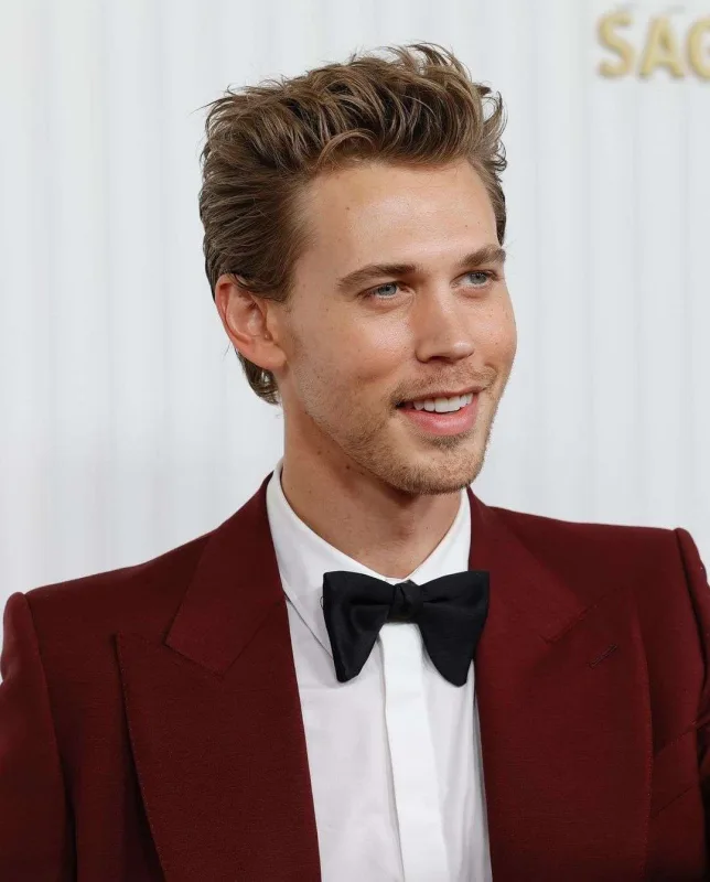 Qırmızı xalının ən diqqətçəkənləri