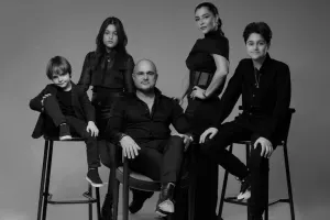 Miri Yusifdən ailəsi ilə ağ-qara fotolar