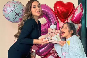 Ayandan qızıyla doğum günü fotoları