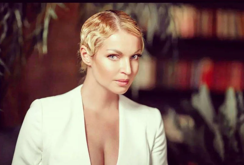 Rus balerinanın kommunal borcları 400 minə çatır