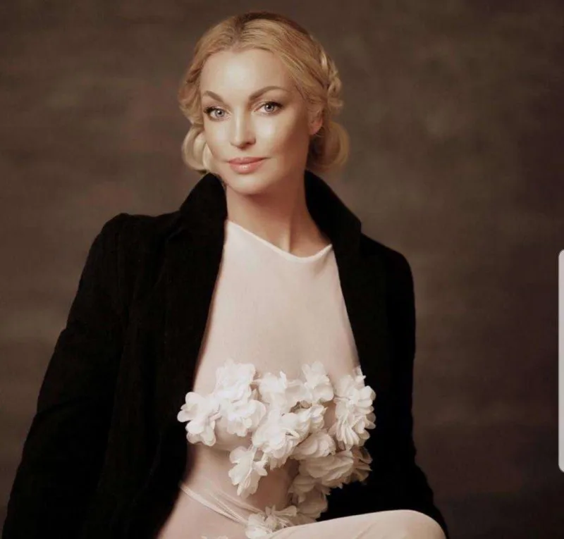 Rus balerinanın kommunal borcları 400 minə çatır