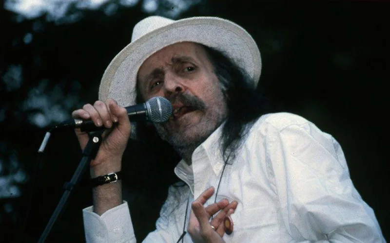 Cem Karaca rolu üçün onunla danışırlar