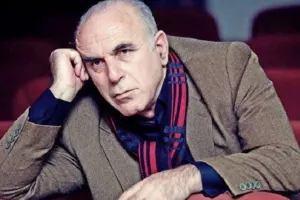 Xalq artistinin xanımı və nəvəsi hər kəsi kövrəltdi