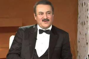 “Mən evə girəndə hamının rəngi dəyişir”