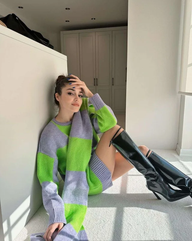 Hande milyarder sevgilisi ilə hava limanında