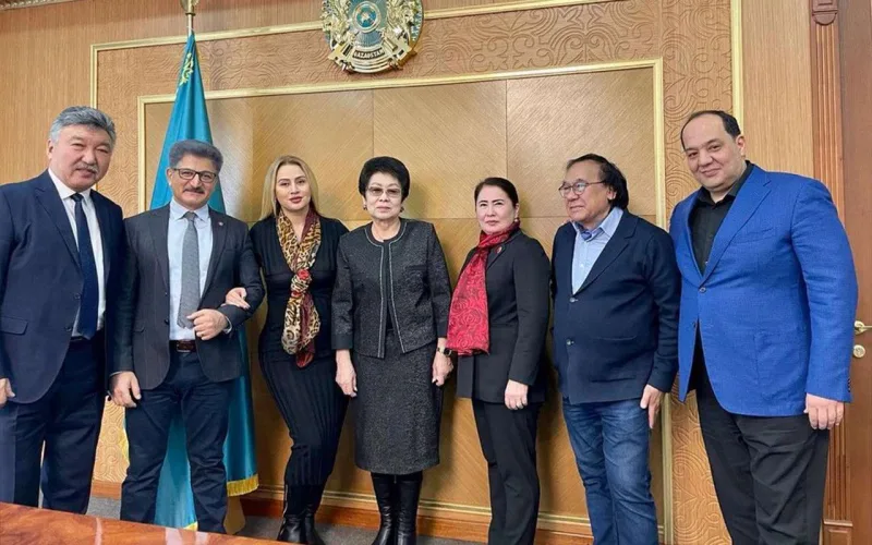 Rozanın Polad Bülbüloğlu ilə rəqsi…