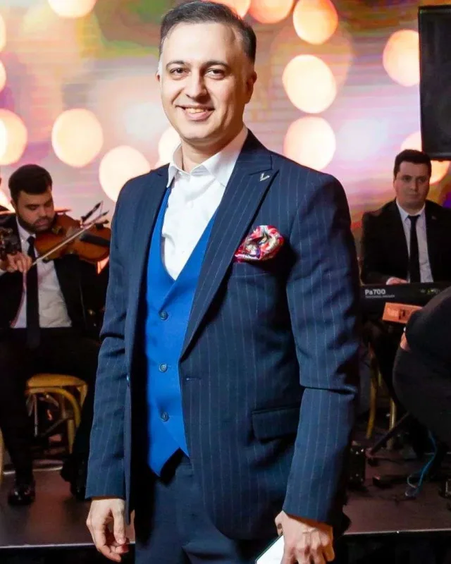 Hüseyn yenə Samirəyə sataşdı