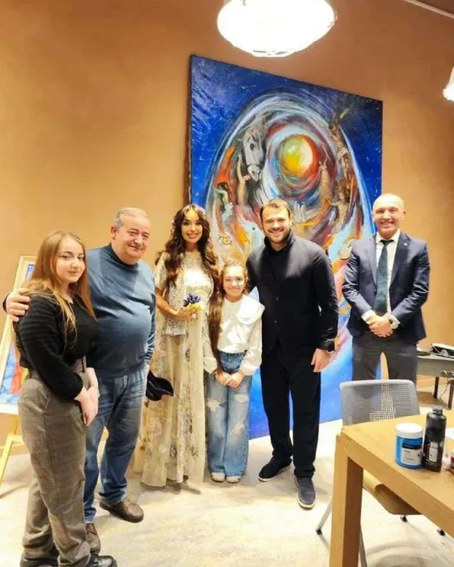 Leyla Əliyeva və Emin açılışa qatıldı