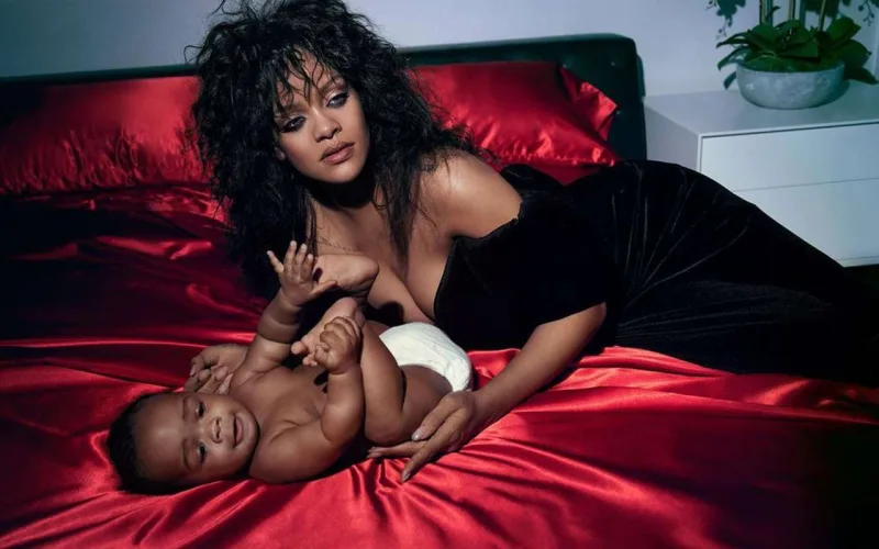 Rihannadan oğlunun fotosuna yumoristik şərh