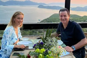 Acunun özündən 30 yaş balaca sevgilisi hamilədir