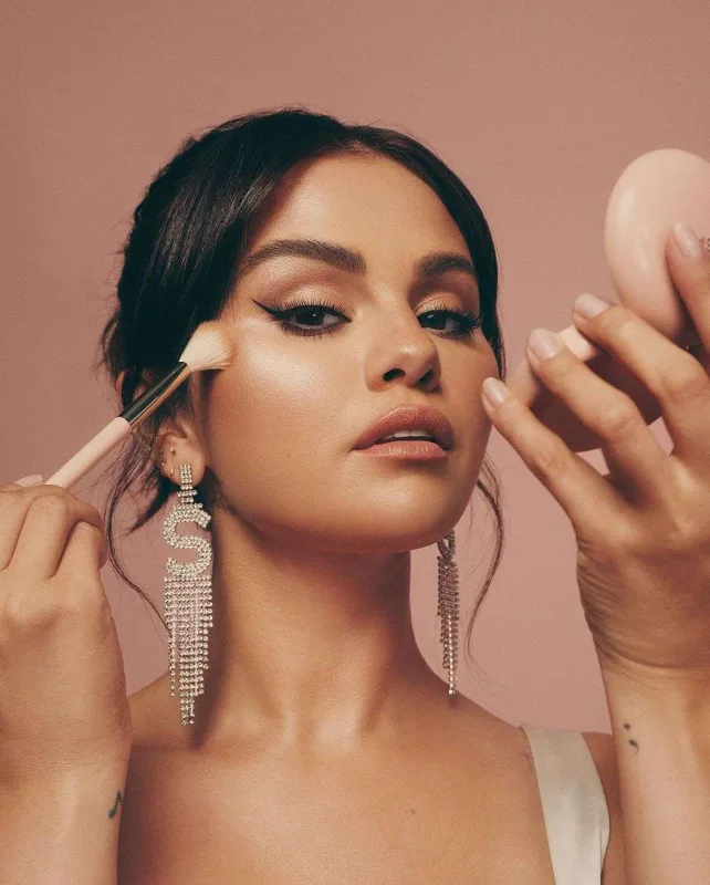 Zeyn Selenanı izləməyə aldı