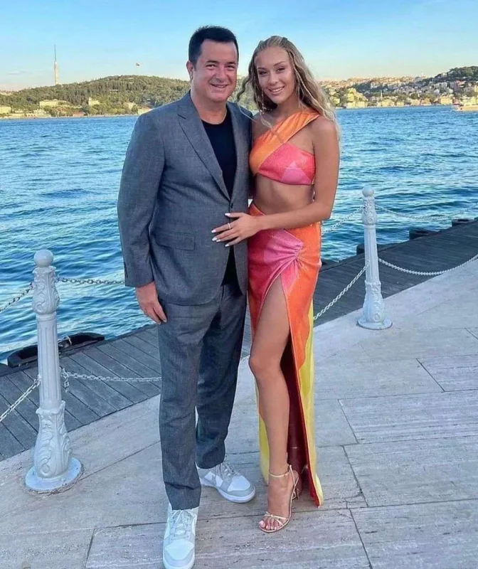 Acun sevgilisinin hamiləlik xəbərlərindən danışdı