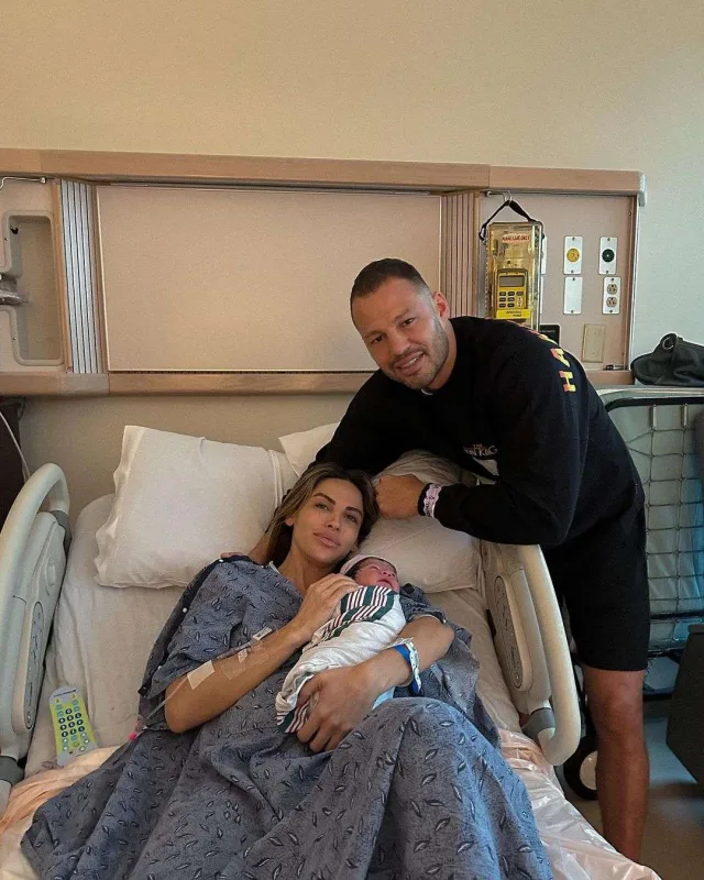 “Survivor” çempionunun ikinci övladı doğuldu