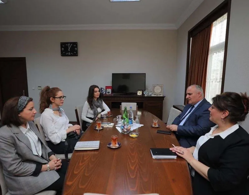 “Naxçıvan” Universitetində Oksana ilə görüş