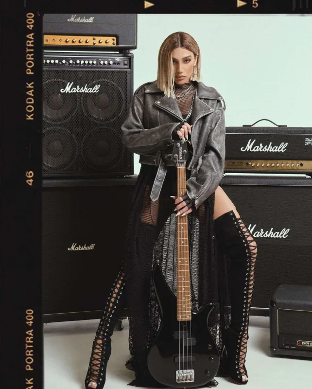 Röya daun sindromlu uşaqlarla görüşdü