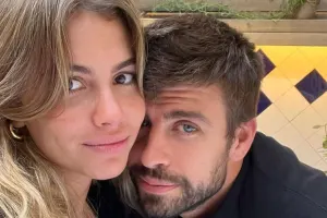 Pike sevgilisi ilə evlənir!