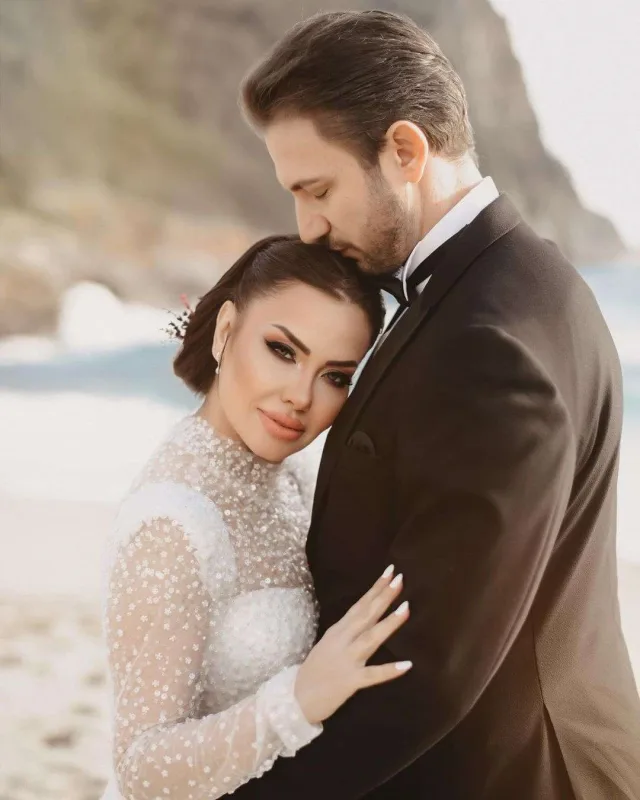 Lara iranlı sevgilisi ilə evləndi