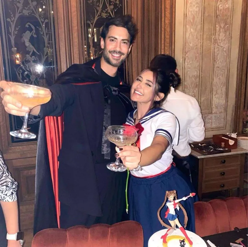 Melek Mosso ailə qurur