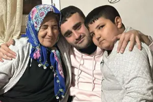 CZN Burak Tahanın ailəsini ziyarət etdi