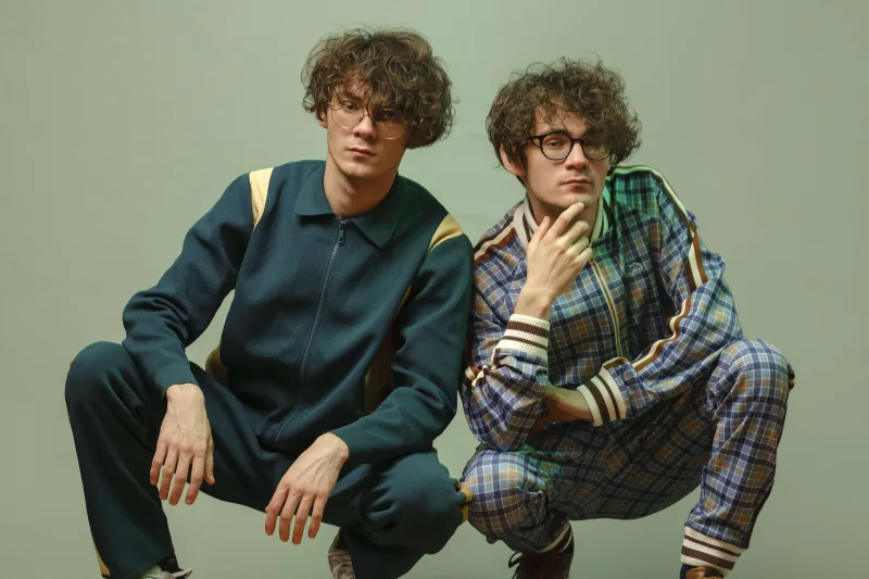 Təmsilçilərimiz kamera qarşısında