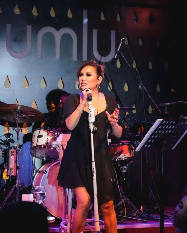 Fotoşopsuz görüntüsü təəccübləndirdi