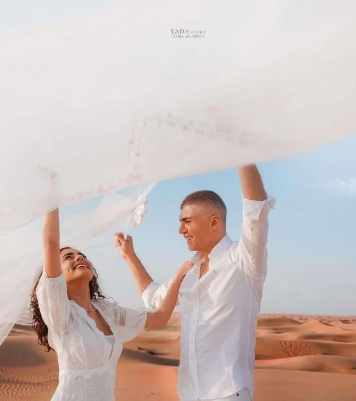 Özcanla xanımından bal ayı fotoları