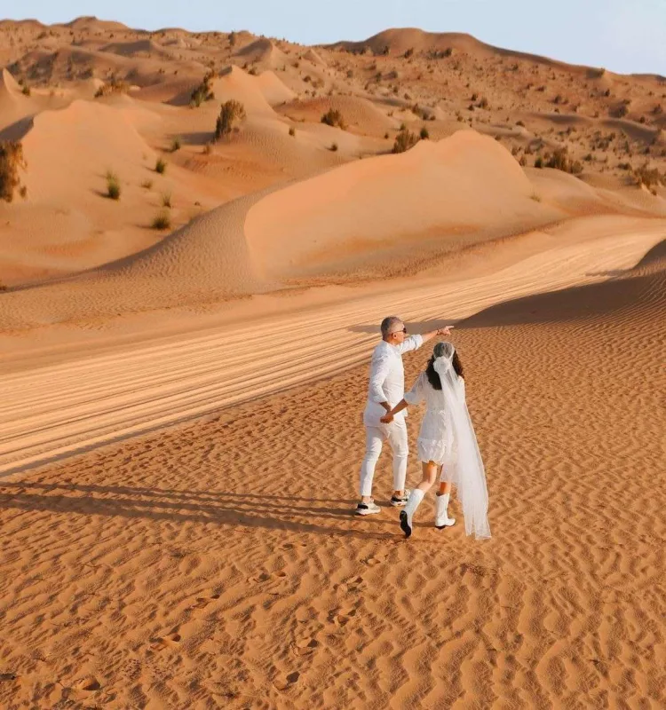 Özcanla xanımından bal ayı fotoları