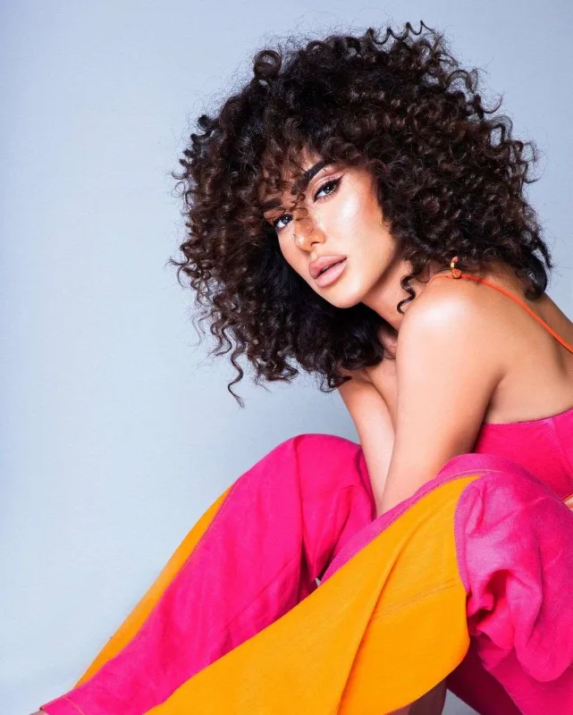 “Daxili intriqalarına görə peşəkarları itirirlər”