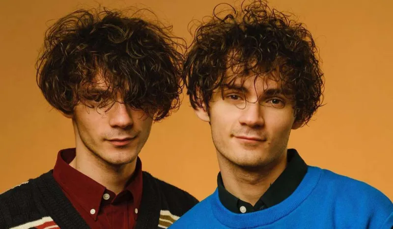 Tural və Turan 4 ölkədə trendə düşdü