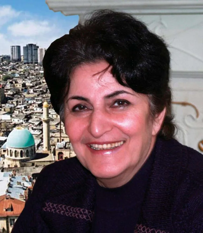 Xanım İsmayılqızına ağır itki