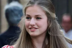 17 yaşlı İspaniya şahzadəsi hərbi təlim alacaq