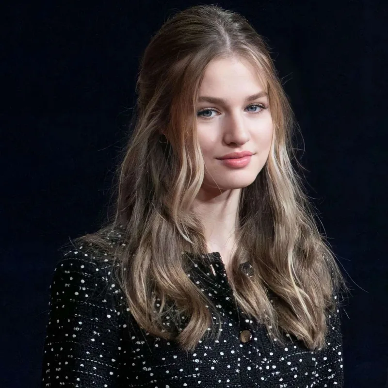 17 yaşlı İspaniya şahzadəsi hərbi təlim alacaq