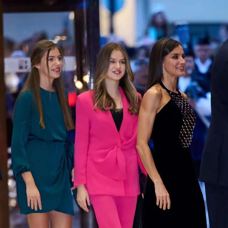 17 yaşlı İspaniya şahzadəsi hərbi təlim alacaq