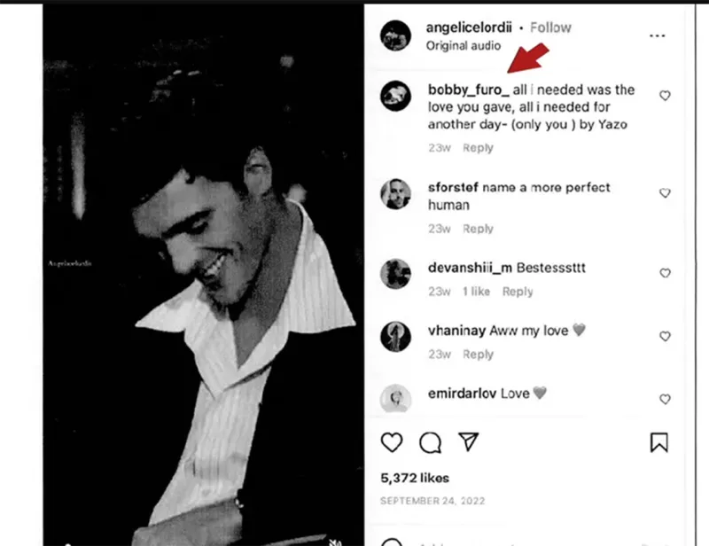 Onu izləyən 61 yaşlı fanatını polisə verdi