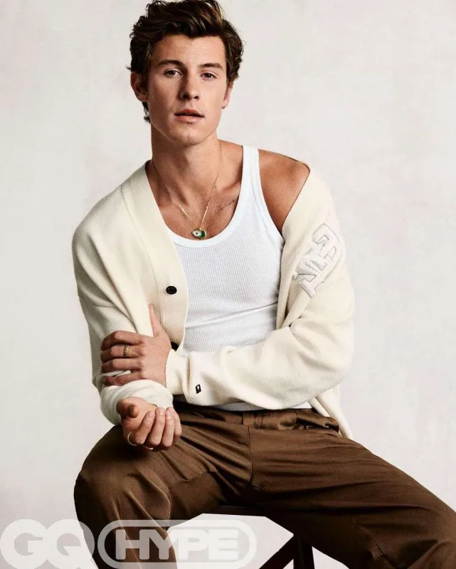 “GQ İspaniya” üçün pozalar verdi