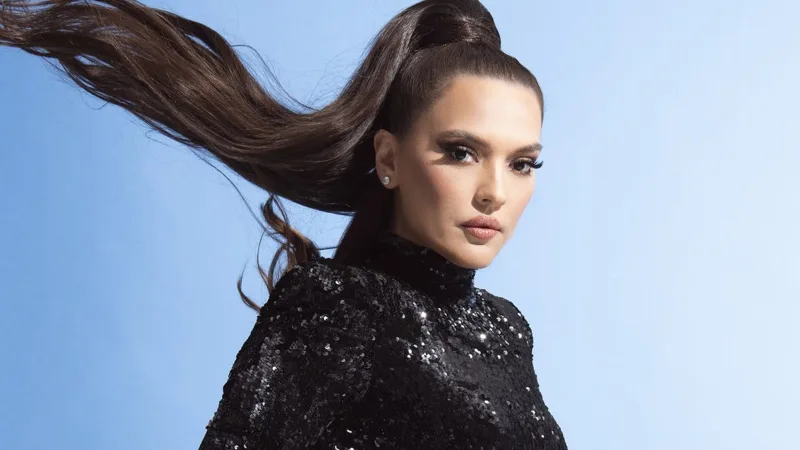 Beren Saatla Cansunu tənqid etdi