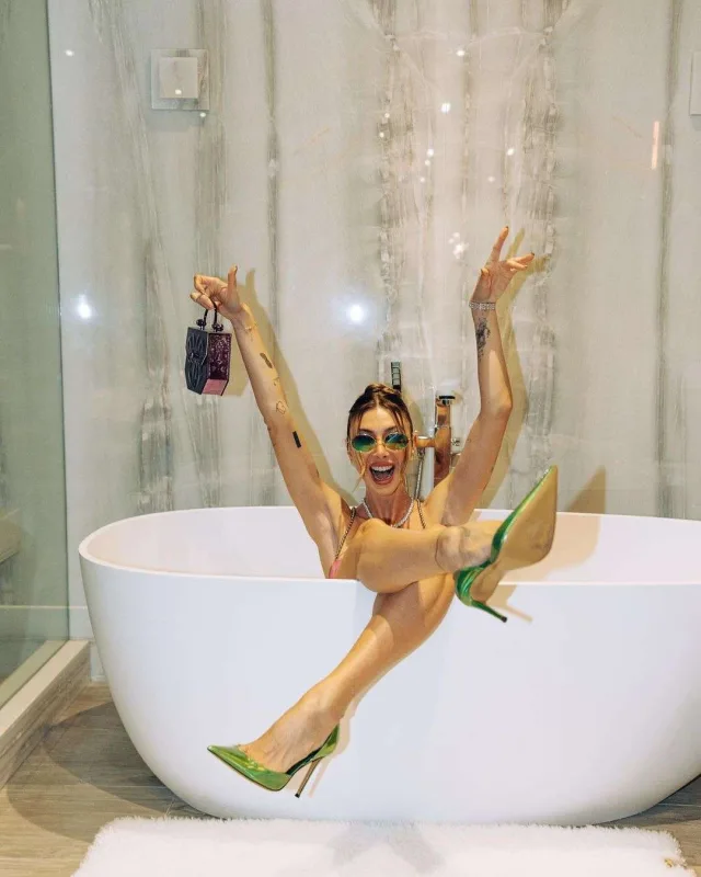 Şeyma özəl görüntülər üçün pul tələb edir