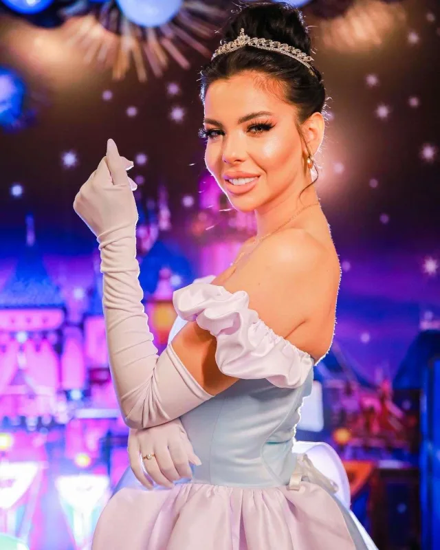 Nagehan da aparıcılıq edəcək