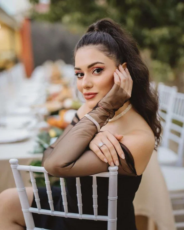 Bir kanalda iki işə başladı