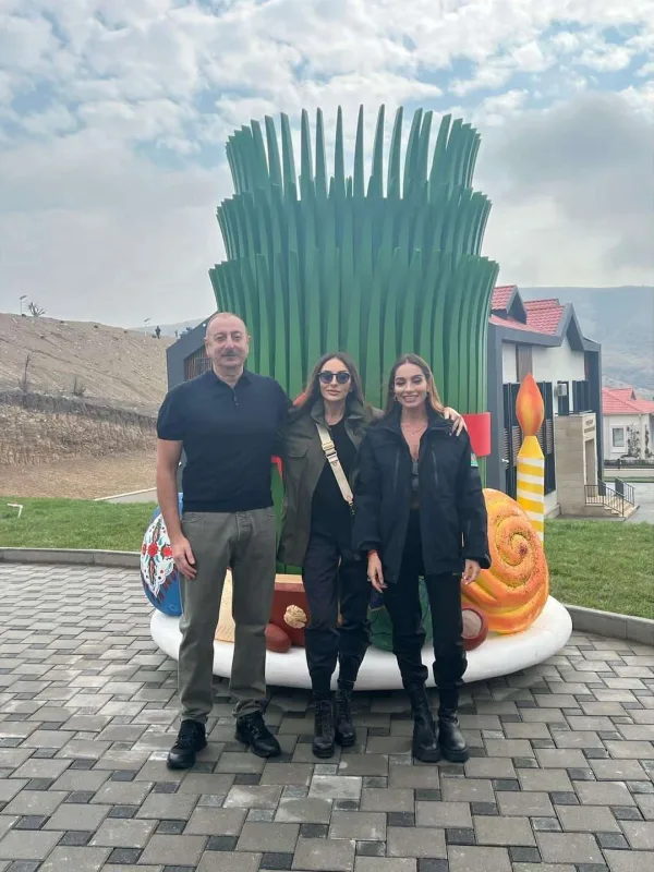 Prezident ailəsi ilə Tərtərdə