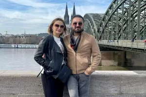 Rəşad xanımı ilə Almaniyaya getdi