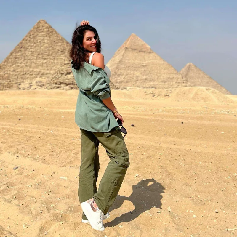 Sevinc övladları ilə Misirdə