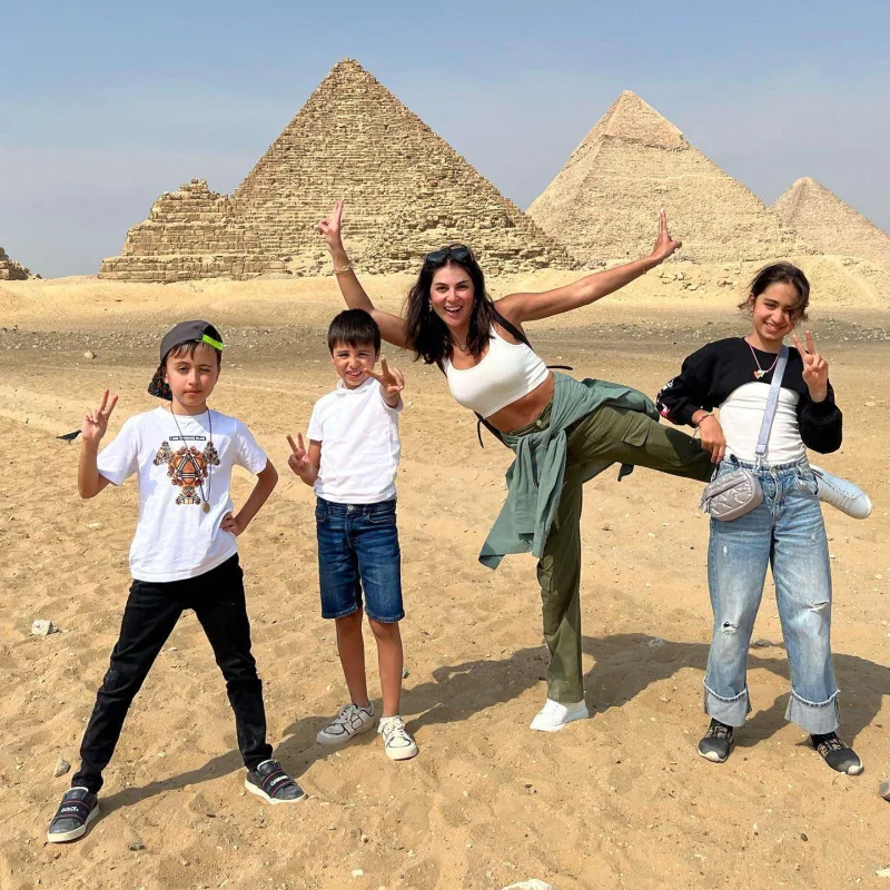 Sevinc övladları ilə Misirdə