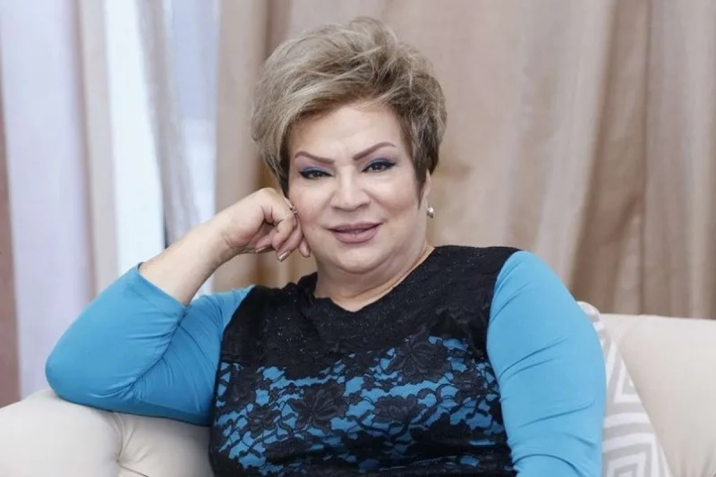 “Kimin yerinə səndən üzr istəyim, Dilarə?”