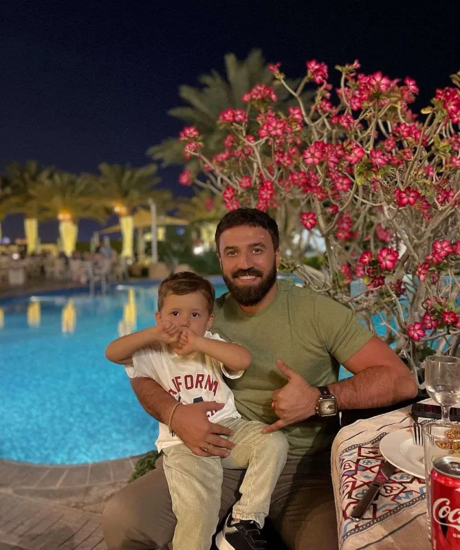 Zamiq oğlu ilə Qətərdə