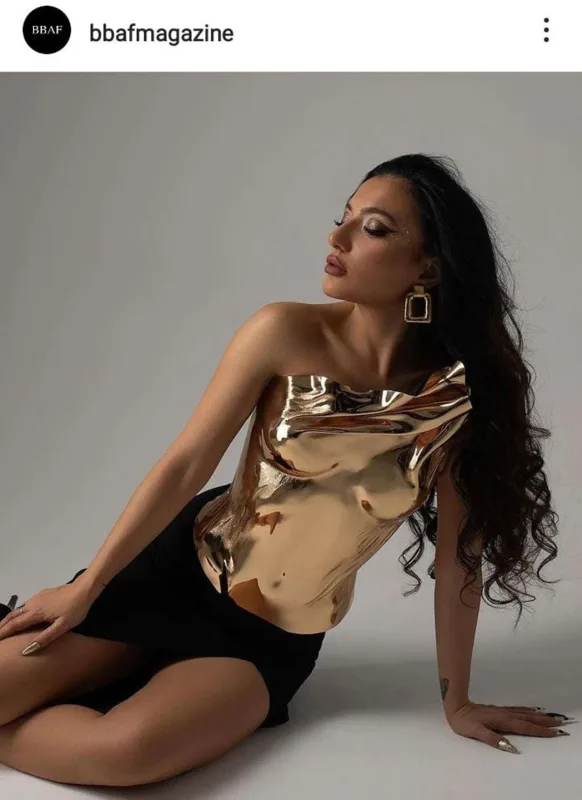 Meksika jurnalı Dilarəni paylaşdı