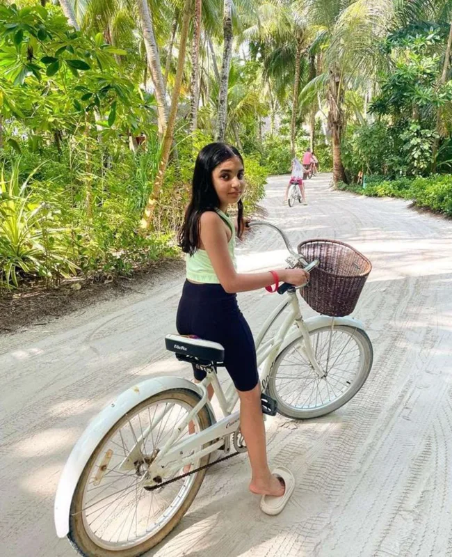 Gülay qızı ilə Maldiv adalarında