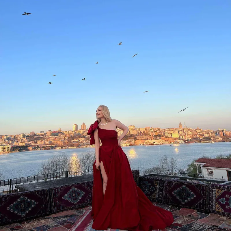 Nuradan İstanbul fotosessiyası