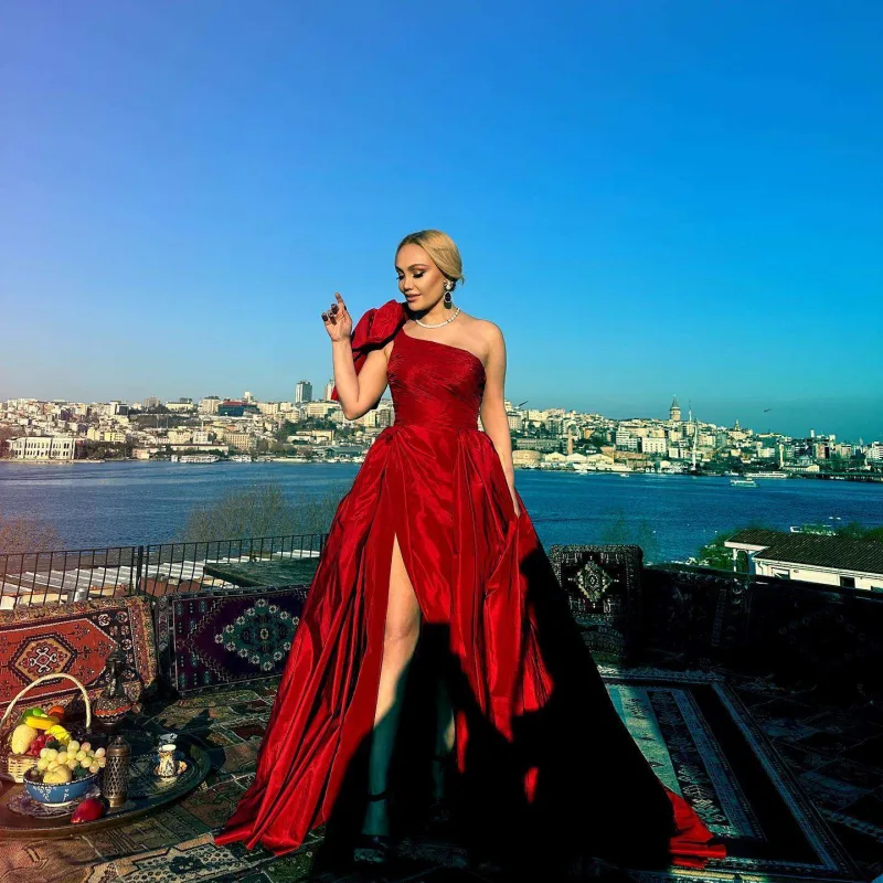 Nuradan İstanbul fotosessiyası