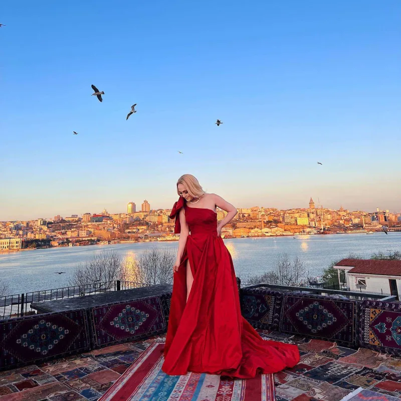 Nuradan İstanbul fotosessiyası